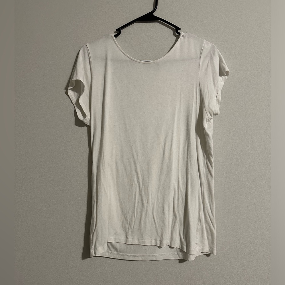 ~{ White T-Shirt }~